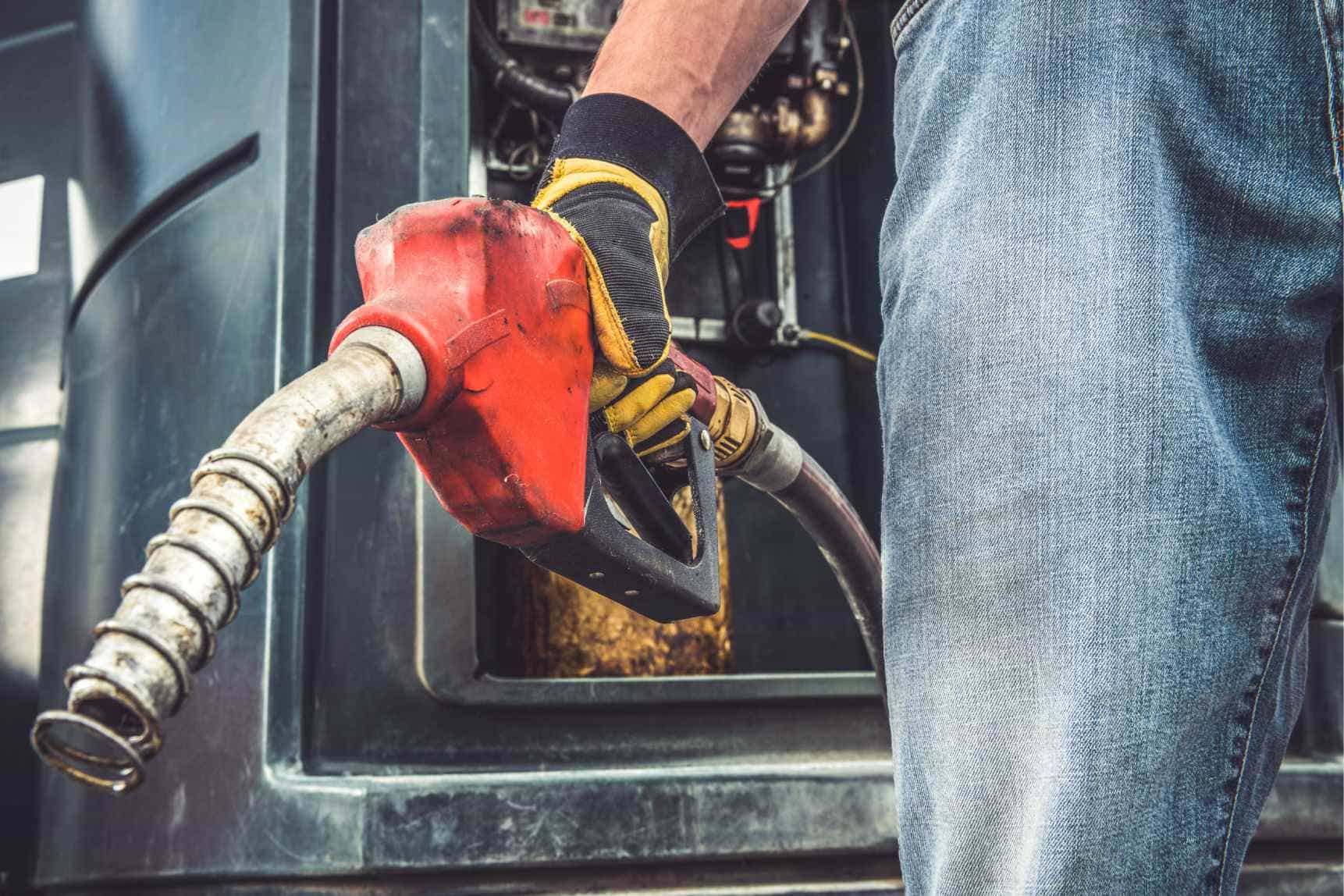 4 formas de ahorrar dinero en combustible