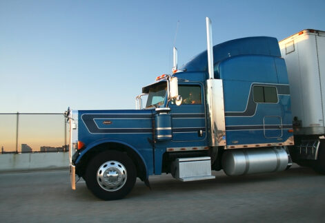 Freight Factoring Versus Line of Credit – What’s the Difference?