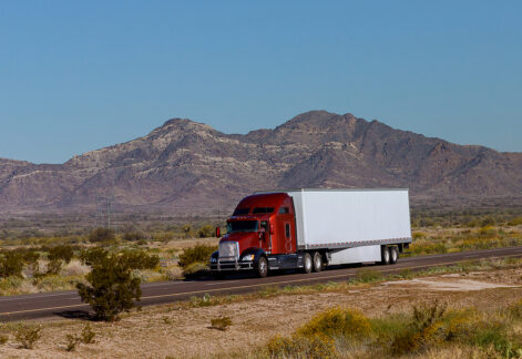 Discount Fuel Cards vs. Credit Cards: Which Is Best for the Trucking Industry
