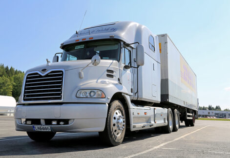 The Top Freight Industry Trends Shaping 2025: What Trucking Businesses Need to Know
