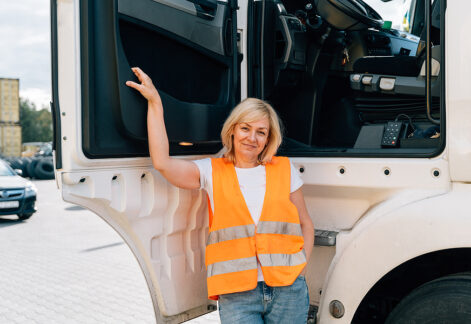 Freight Factoring and Tax Planning: A 2025 Guide for Truckers