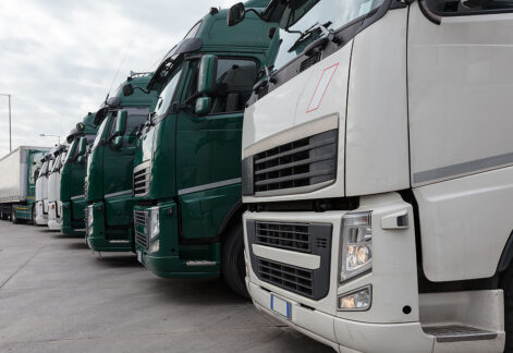 Factoring vs. Quick Pay: Which Actually Saves Owner-Operators More Money?