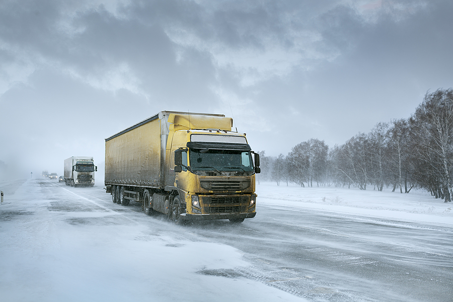 How Factoring Helps Truckers Keep Cash Flow Steady During the Christmas Freight Rush